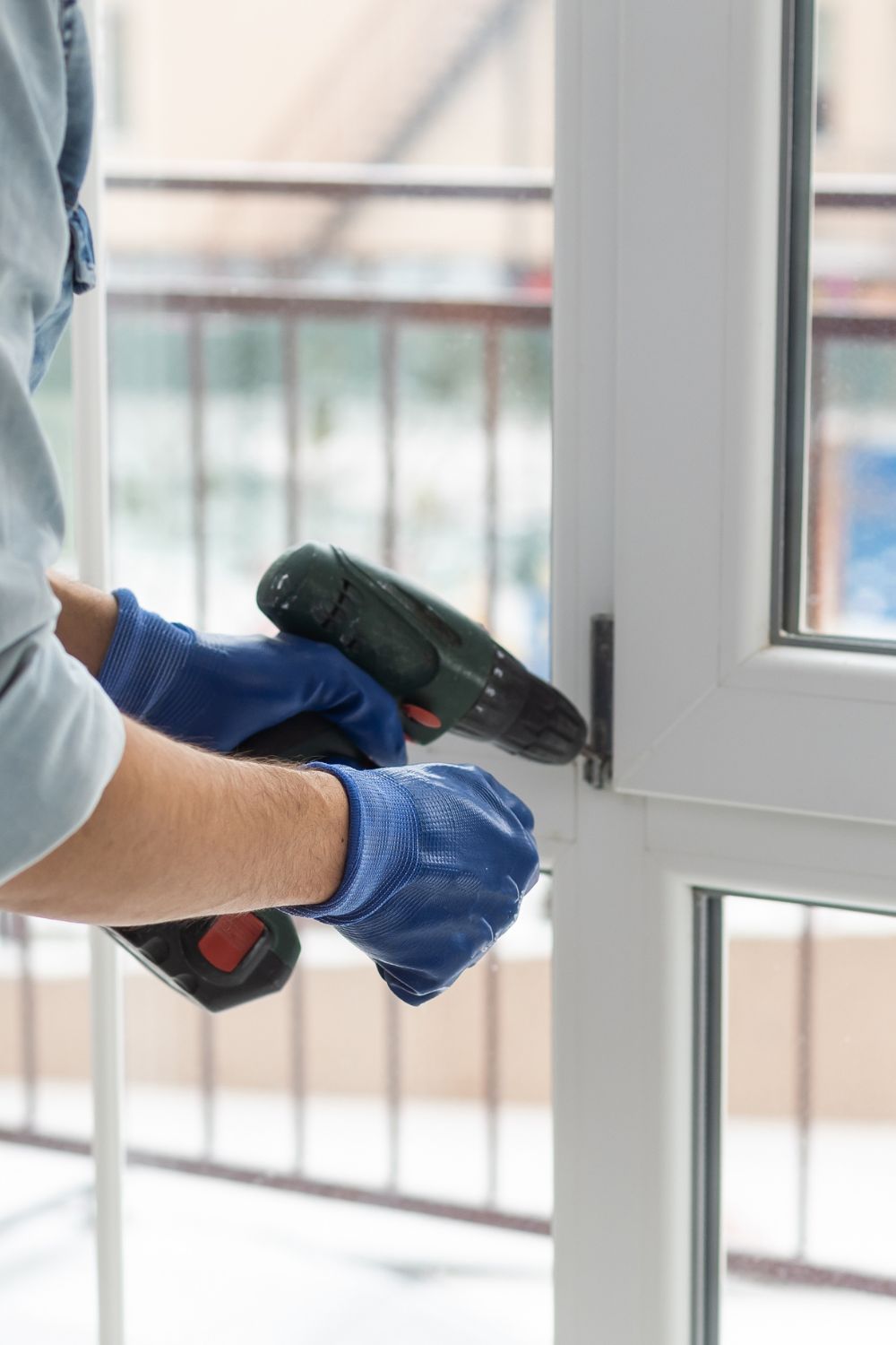 Réparation Fenêtre Bruxelles - Nous réparons tout type de fenêtres à Bruxelles, en bois, en acier, en aluminium et fenêtre en PVC